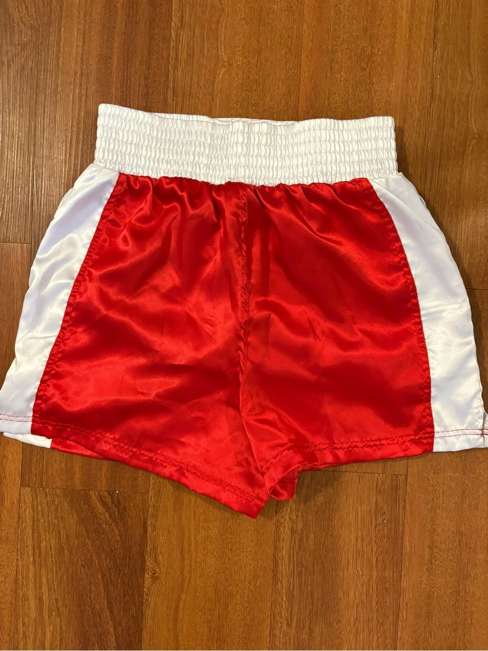 NWT Everlast Woman Red Satin Boxing Shorts Size Medium - Picture 5 of 5